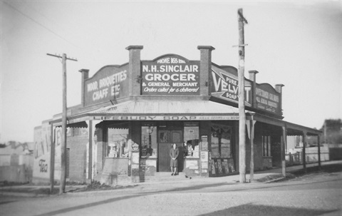 N-H-Sinclair-Grocer